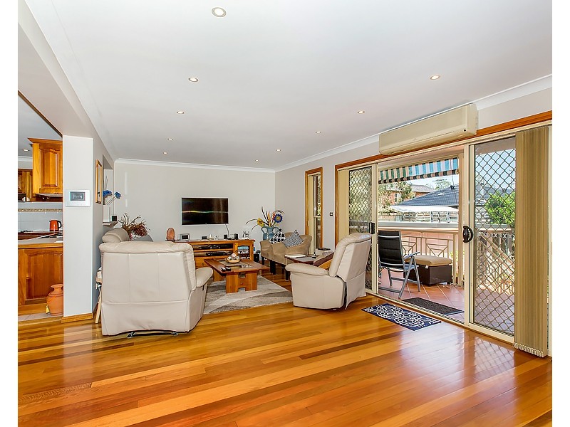 67 Caroline Crescent, Georges Hall NSW 2198