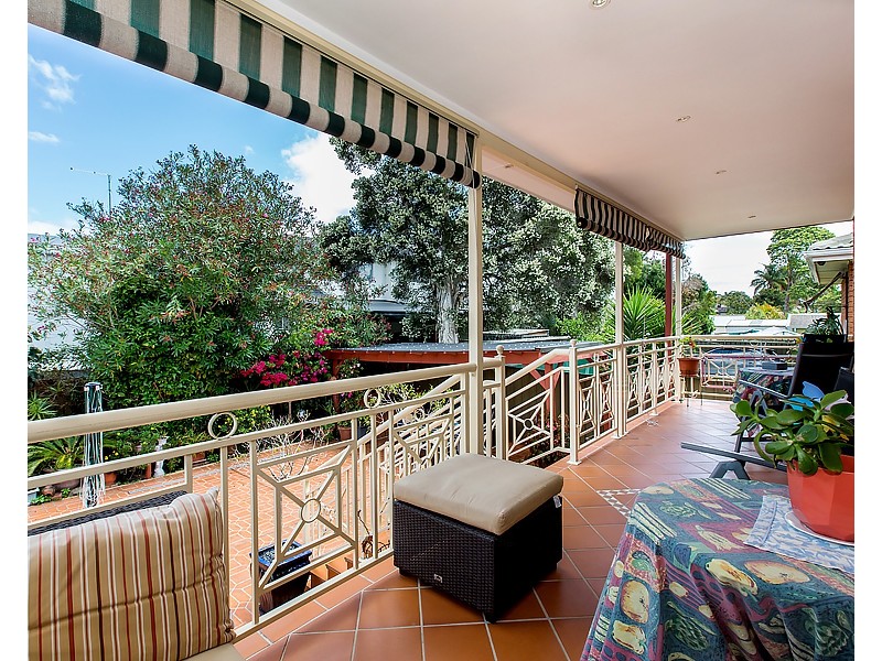 67 Caroline Crescent, Georges Hall NSW 2198