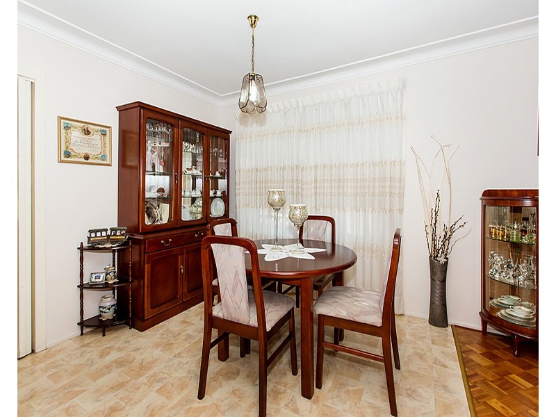 7 Barlow Place, Georges Hall NSW 2198