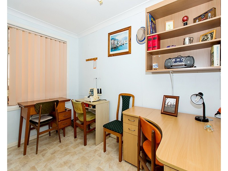 7 Barlow Place, Georges Hall NSW 2198