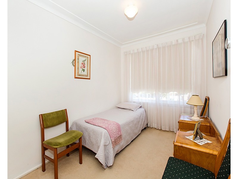 7 Barlow Place, Georges Hall NSW 2198