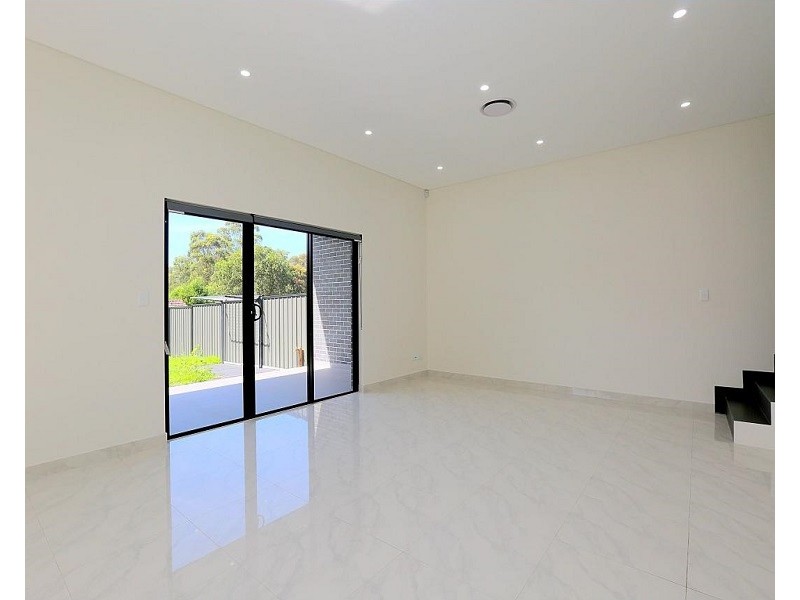 174A Rex Road, Georges Hall NSW 2198