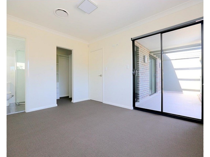 174A Rex Road, Georges Hall NSW 2198