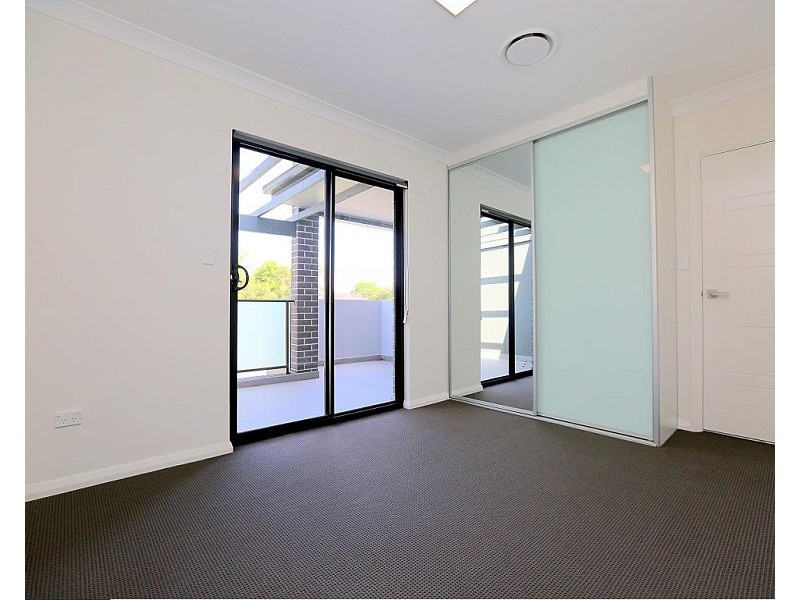 174A Rex Road, Georges Hall NSW 2198