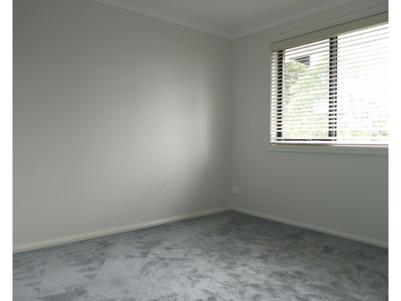 6a Erica Crescent, Georges Hall NSW 2198