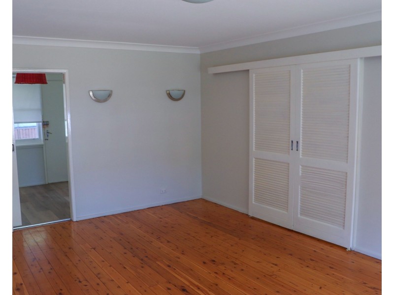 20 Bromley Avenue, Greenacre NSW 2190