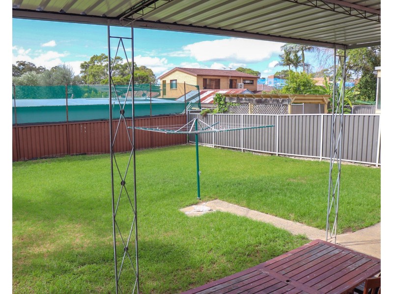 20 Bromley Avenue, Greenacre NSW 2190