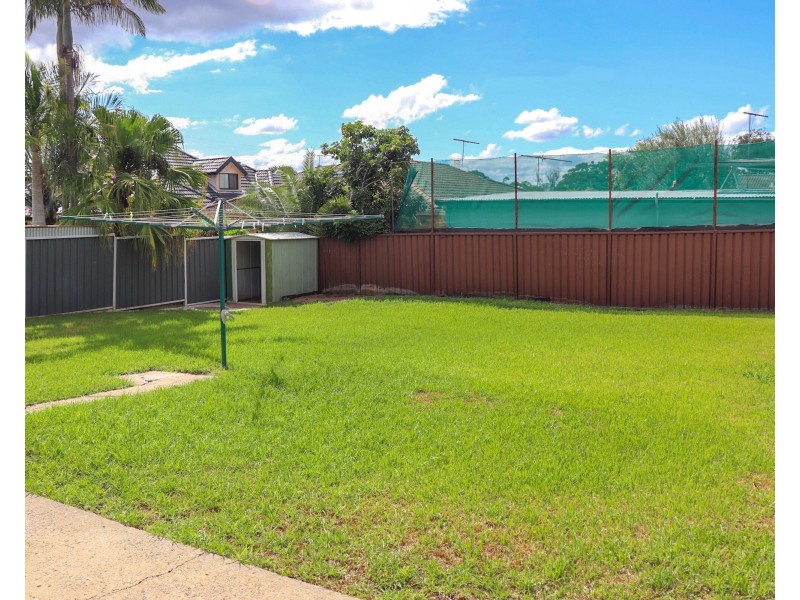 20 Bromley Avenue, Greenacre NSW 2190