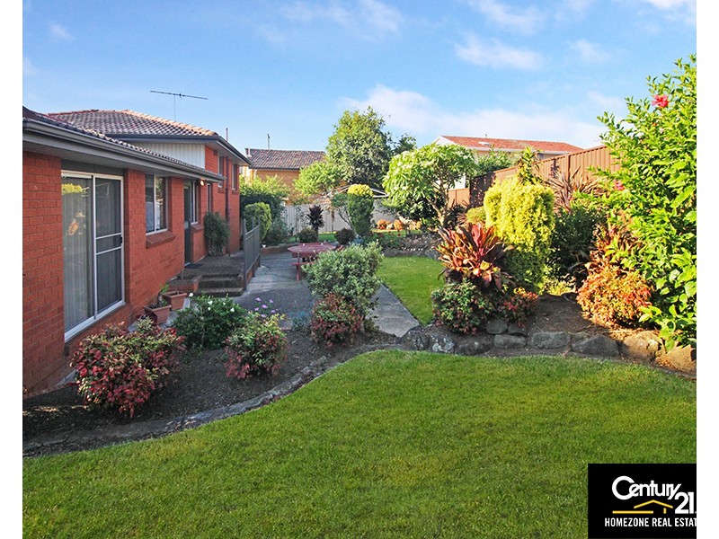 5 Allena Close, Georges Hall NSW 2198