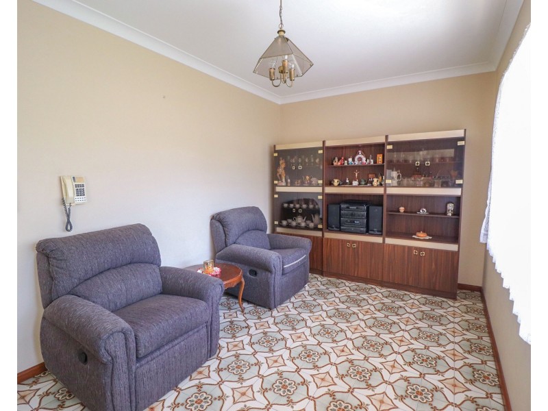 66 Carnavon Crescent, Georges Hall NSW 2198