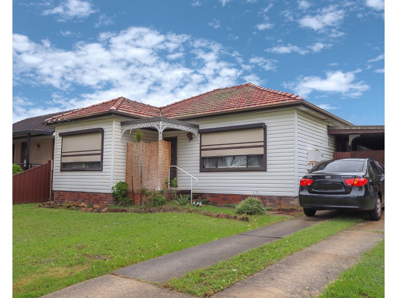 311 Waterloo Road, Greenacre NSW 2190