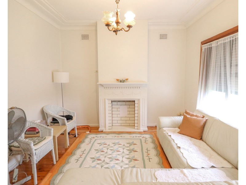 311 Waterloo Road, Greenacre NSW 2190