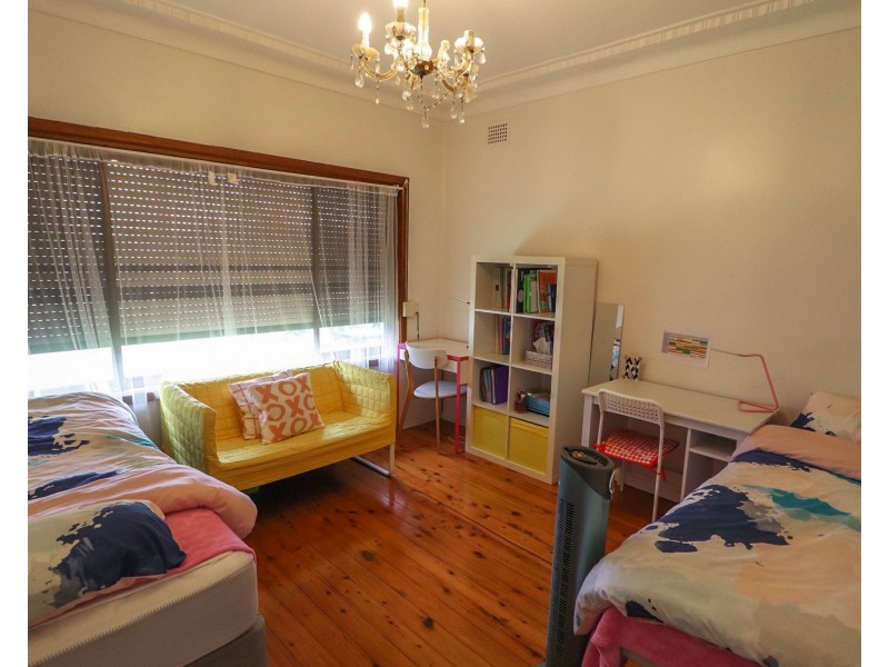 311 Waterloo Road, Greenacre NSW 2190