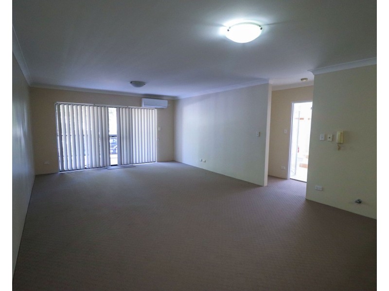 10/35 Cairds Avenue, Bankstown NSW 2200