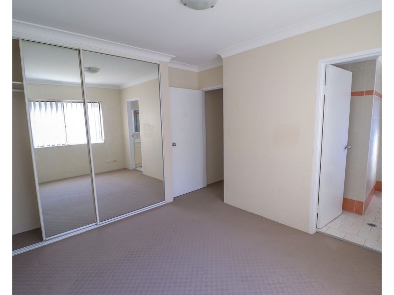 10/35 Cairds Avenue, Bankstown NSW 2200