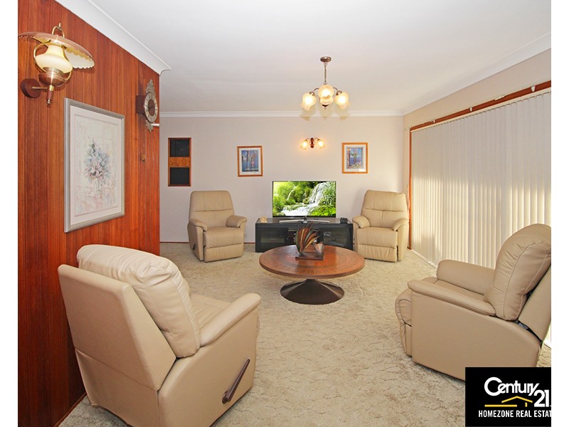 5 Allena Close, Georges Hall NSW 2198