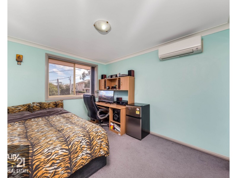 1/60 Gleeson Avenue, Condell Park NSW 2200