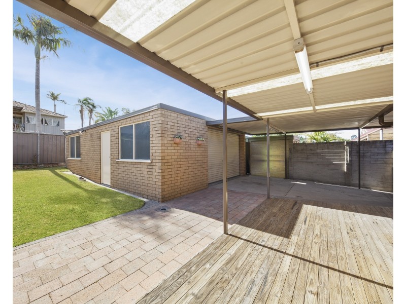 29 Universal Avenue, Georges Hall NSW 2198