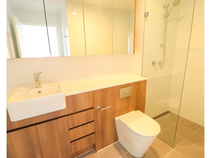 405/76 Kitchener Pde, Bankstown NSW 2200