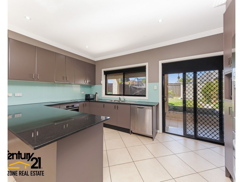 5 Rex Road, Georges Hall NSW 2198