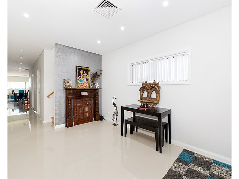 230 Horsley Road, Panania NSW 2213