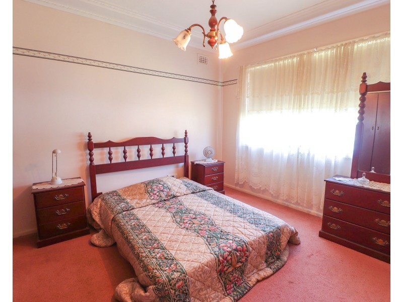 16 Roosevelt Avenue, Sefton NSW 2162