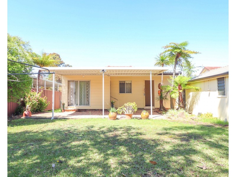16 Roosevelt Avenue, Sefton NSW 2162