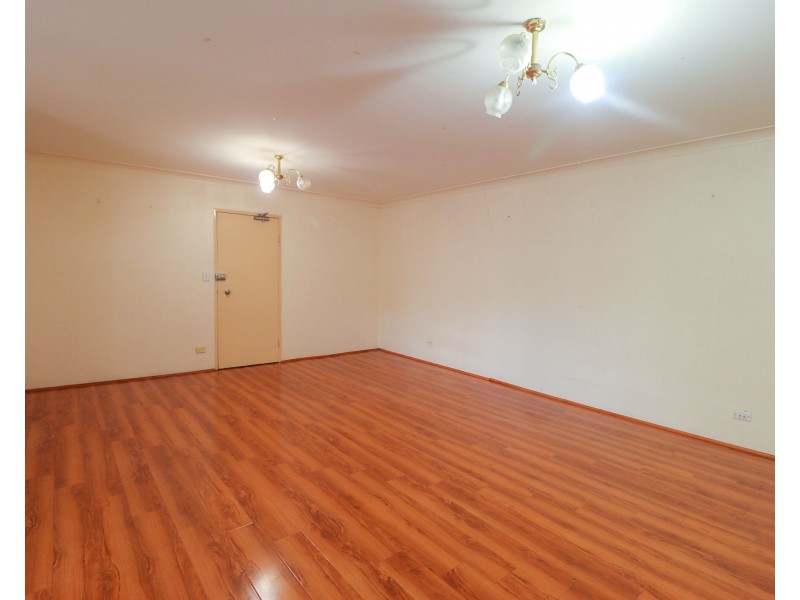 4/9 Cairds Avenue, Bankstown NSW 2200