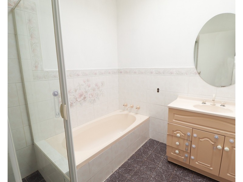 1/5  Eldon Ave, Georges Hall NSW 2198