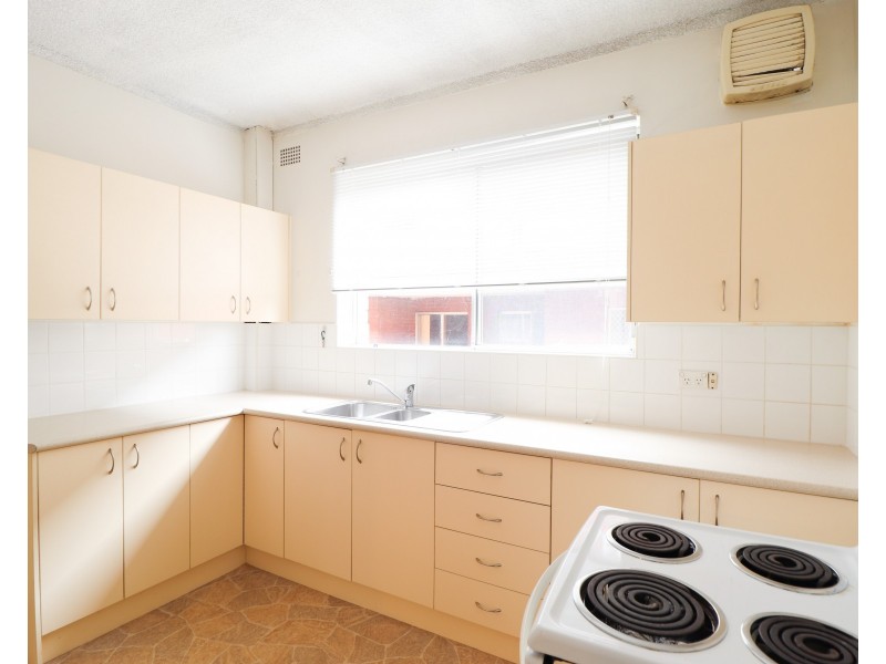 2/52 Arthur Street, Punchbowl NSW 2196