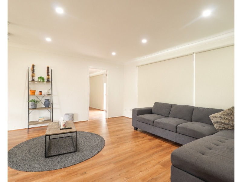 19 Jacaranda Drive, Georges Hall NSW 2198