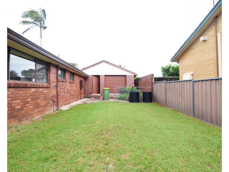 19 Jacaranda Drive, Georges Hall NSW 2198