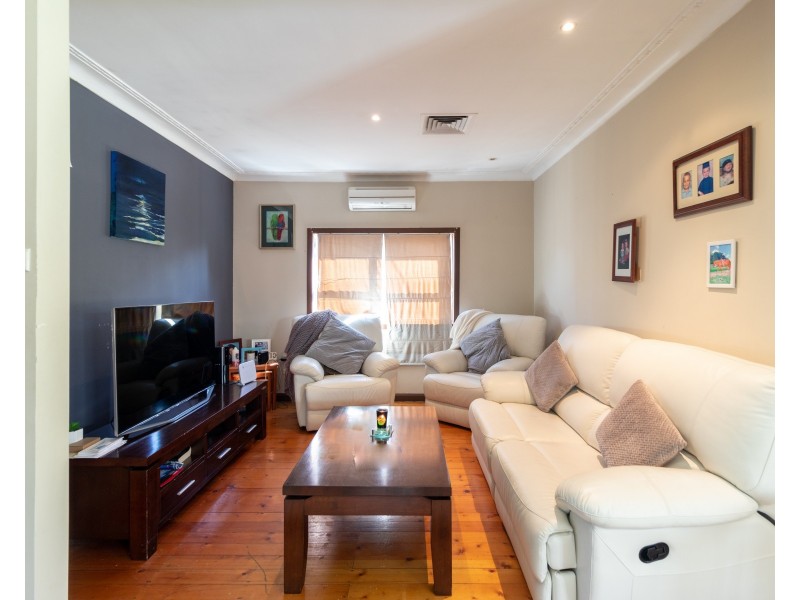 34 Haig Avenue, Georges Hall NSW 2198