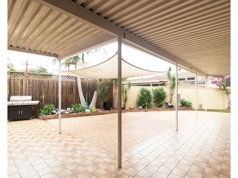 62 Sturt Avenue, Georges Hall NSW 2198