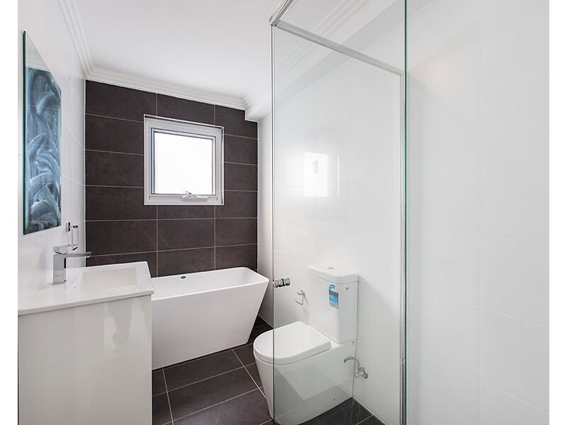 48b Haig Avenue, Georges Hall NSW 2198