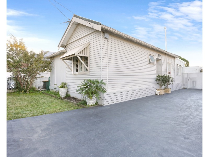 8 Edge Street, Wiley Park NSW 2195