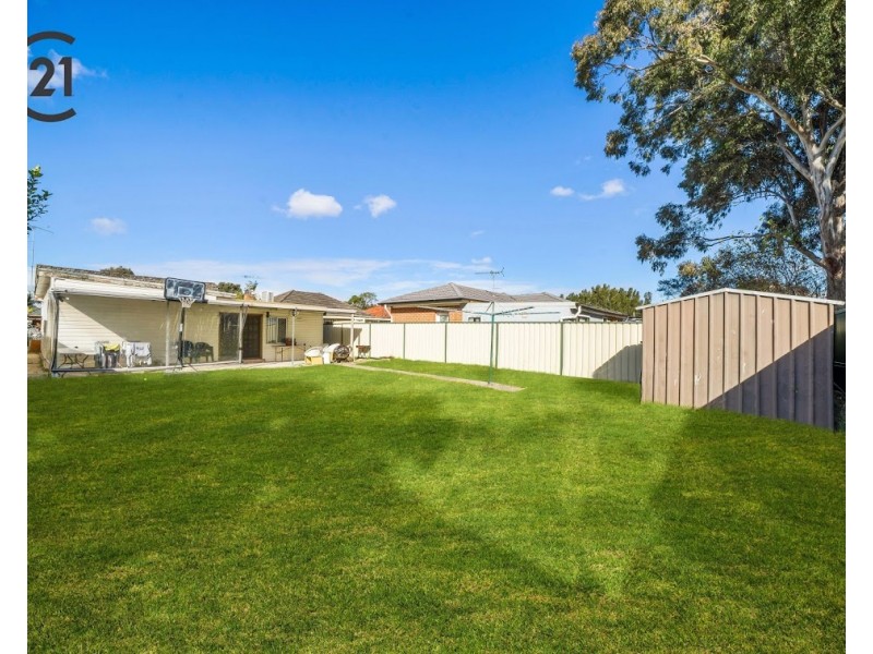 13 Ashcroft Street, Georges Hall NSW 2198