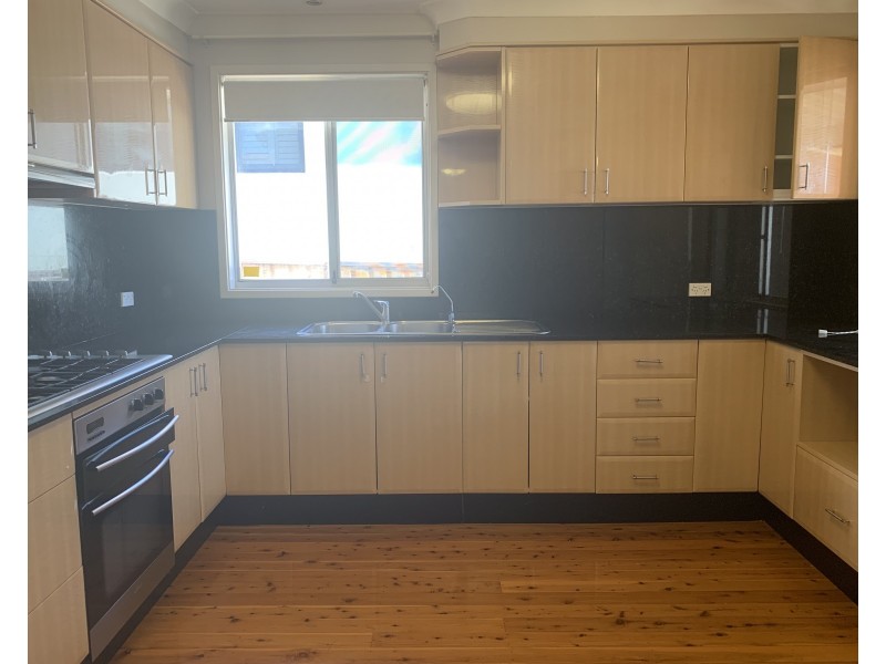 99 Oak Drive, Georges Hall NSW 2198