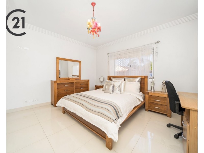 95 Rex Road, Georges Hall NSW 2198