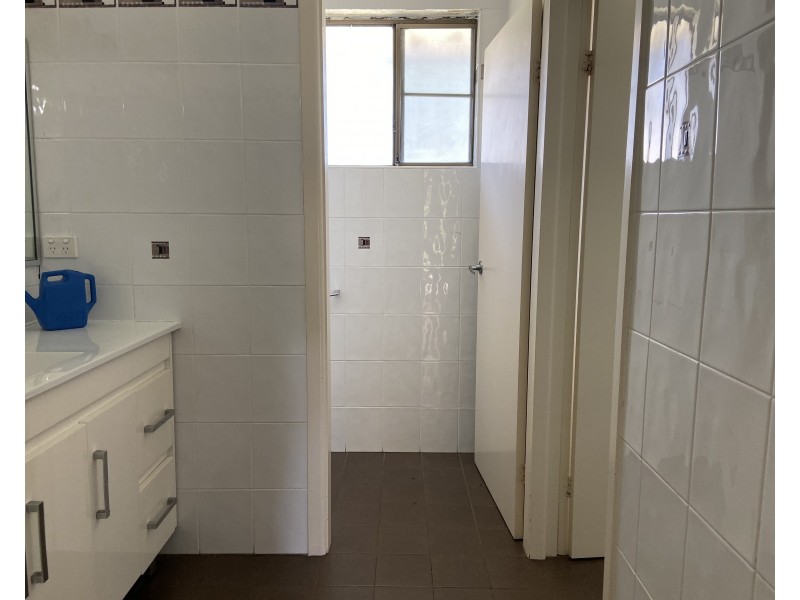 5B Haig Avenue, Georges Hall NSW 2198