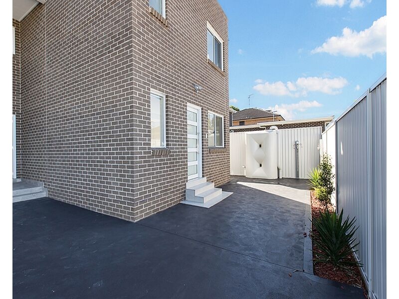 1/48a Haig Avenue, Georges Hall NSW 2198