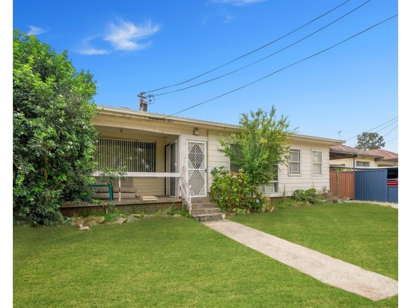 12 Rabaul Road, Georges Hall NSW 2198