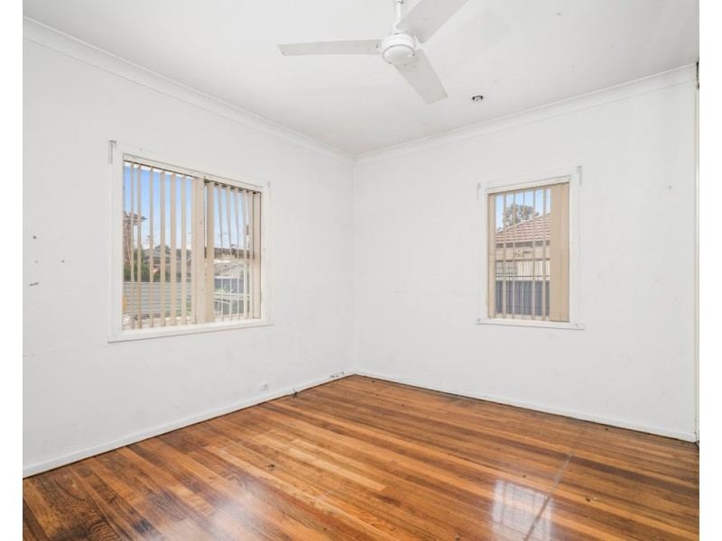 12 Rabaul Road, Georges Hall NSW 2198