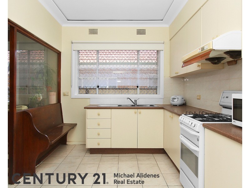 2a Kooreela Street, Kingsgrove NSW 2208