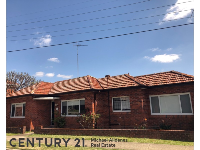 17 Kingsgrove Avenue, Kingsgrove NSW 2208
