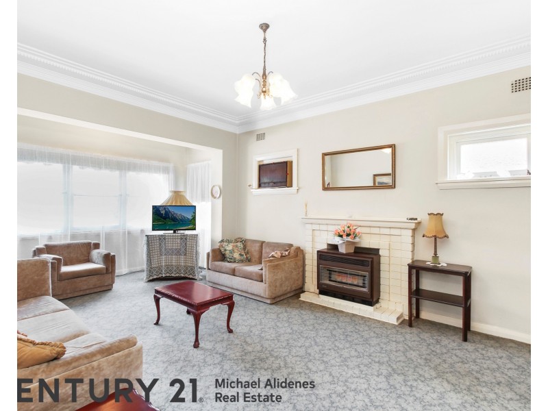 16 Mayfair Crescent, Beverly Hills NSW 2209