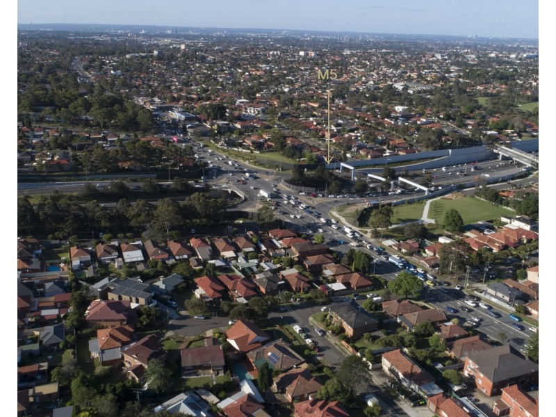 16 Mayfair Crescent, Beverly Hills NSW 2209