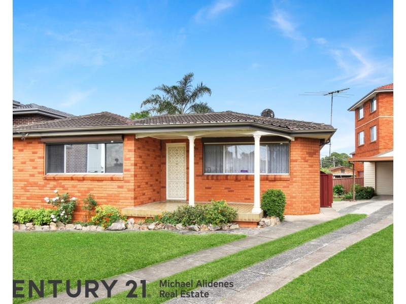 4 Lofts Avenue, Roselands NSW 2196