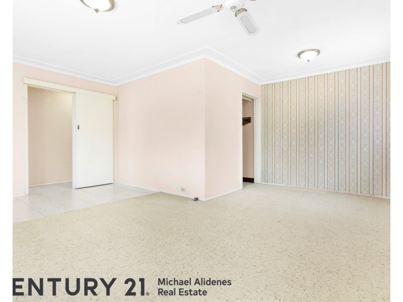 4 Lofts Avenue, Roselands NSW 2196