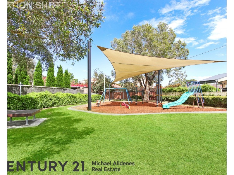 4 Lofts Avenue, Roselands NSW 2196